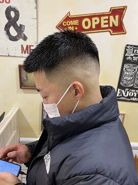 グルーマーズトウキョウ(GROOMER/S TOKYO) BUZZ CUT<理容室> <男性専門>〈髪質改善〉