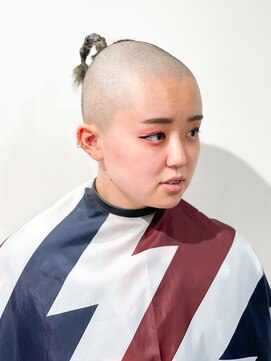 フジヤマバーバーショップ アジト(FUJIYAMA BARBER SHOP ajito) さよなら天さん...どうなシなないで