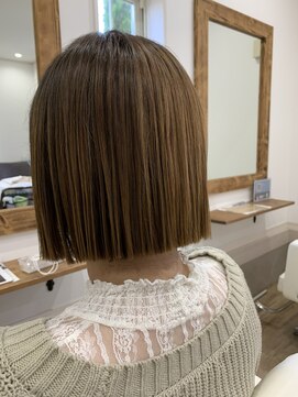 ジジ 栃木本店(Gigi) ショートボブ