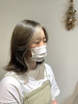 エー(...a) フェイスフレーミング(オンカラー)グレー