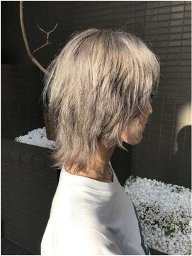 カラーリゾートAi 葛西店 ベージュウルフ