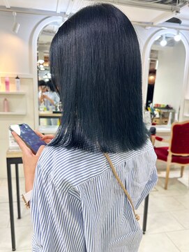 ケーツー心斎橋 クイーンズガーデン バイ ケーツー(K two QUEEN'S GARDEN by K two) 赤み消しカラー*アイスブルー*黒髪*3分で巻ける外ハネボブ*美髪