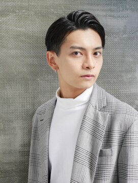 ブルーダー(Bruder) タイトフルアップバングショート　艶感