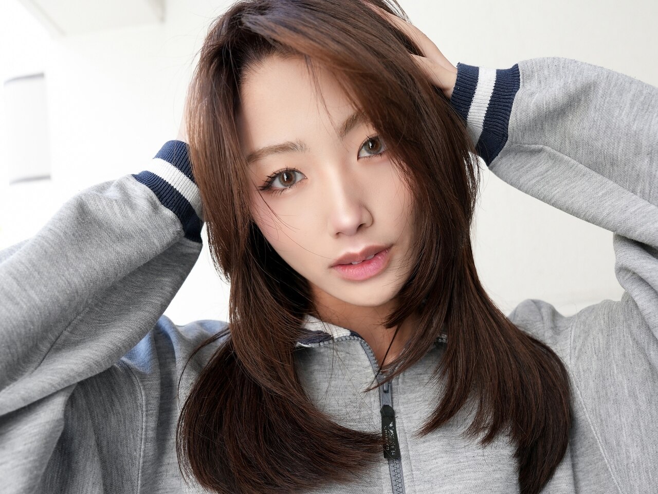 プルエクステ_プラチナ42cm(地毛セミロング) 60〜80本  \13800〜18400