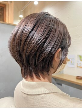 アンビエンテ(ambiente) 30代~大人女性の人気スタイル 小顔効果 ショートレイヤー