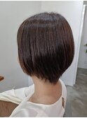 ショートボブ