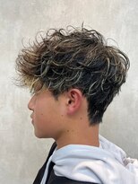 インフィニィト ネオ(INFINITO NEO) メッシュ(ハイライト)良いバランスで取り入れたスタイル