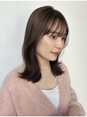 ミディアムレイヤー　くびれレイヤー　透明感カラー