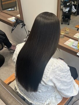 ナンバー リコ 名駅 ジャム 名古屋(N° rico JAM) グレージュ 顔まわりレイヤー 縮毛矯正 髪質改善 韓国風