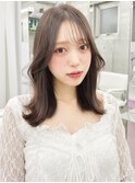 外ハネくびれ　シースルー前髪　顔まわりカット