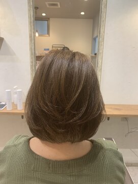マイン ヘアアンドリラックス(mine) ふんわりミディアムボブ