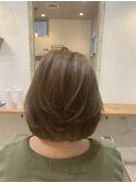 ふんわりミディアムボブ