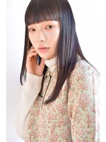 エールバイボヌール(Ere by Bonheur)&nbsp;モードカジュアル　黒髪パッツン前髪×イヤリングカラー