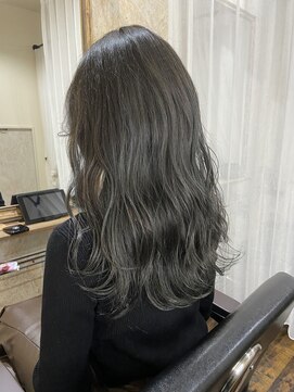 ファンド 千葉(fand) ハイライト/ミディアムヘア/グレージュカラー/シルキーベージュ