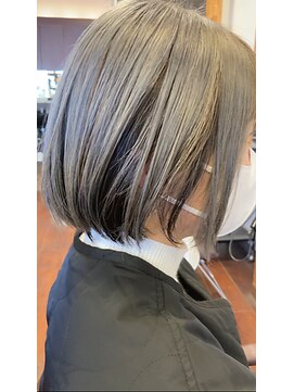 浪漫館 サンク(CINQ) 大人可愛い　ショート　イルミナ　ツートーン　3/6岩下