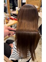 ウィークエンド(WEEKEND)&nbsp;髪質改善ストレート　21500円