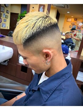 キングズバーバーショップ 本店(King's Barbershop) メンズ/メンズカット/フェードカット/フェード/学割