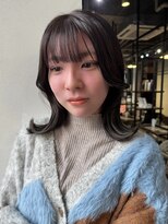 メイカ(MEIKA)&nbsp;”くびれヘア×チャコールカラー” なかもと はな