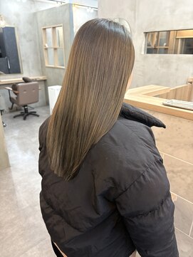 ニューモヘアー 立川(Pneumo hair) 透明感のあるベージュカラー