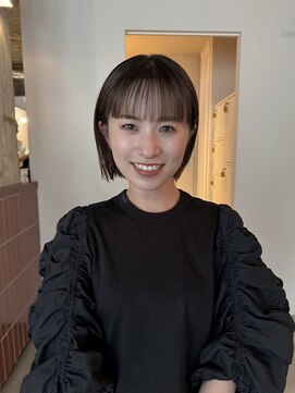 トッド(tod) ショートボブ/透明感ベージュ/大人ヘア/前髪有り/名古屋/丸の内