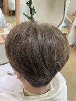 ポッシュアップ(POSH UP)&nbsp;お客様スナップ☆　白髪ぼかし　ショートグラデーションボブ