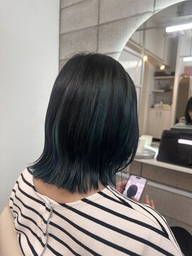 ビンナ(BINNA) ターコイズブルーのアンブレラカラー