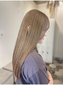 ミルクティーベージュ