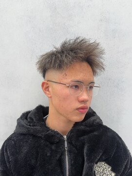 ルースト 西院店(ROOST) MEN’S HAIR/ツイストスパイラル/ホワイトハイライト/西院/眉毛