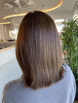 桑名ロングレイヤーカットハッシュカット透明感カラー重めロング