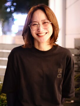 ビュートリアム 福岡(BEAUTRIUM) 乾かすだけで決まる顔まわりにレイヤーを入れた大人ロブヘアー