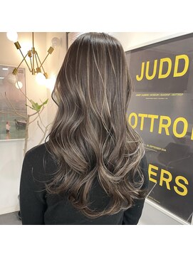 アディション 新宿(ADITION) 【韓国】艶感ハイライトミルクティーグレージュレイヤーカット