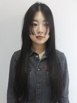 ブルートマト(BLUE TOMATO) 黒髪姫カットロング重めスタイル顔まわりデザイン