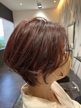 ヘアメイク ジール 羽黒店 前髪長めのショート