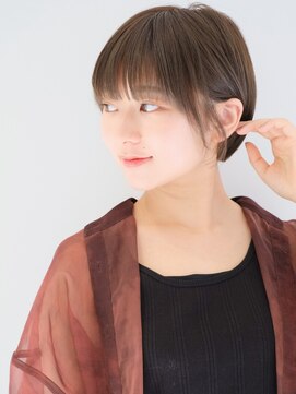 ガリカ 蔵前(Gallica) ひし形シルエットの大人ショートx透明感グレージュ<蔵前>