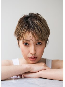 オンカラー(ON.COLOR) 大人ハイライトグレージュショート