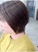 白髪ぼかしハイライト×ショートボブ