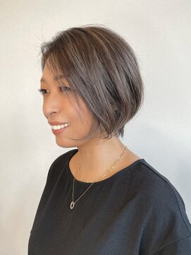 セロ 東辻井店(SERO) 【SERO東辻井】前下がりボブ/白髪ぼかしハイライト/グレージュ