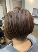 ショートボブ
