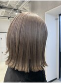 ミルクティーベージュ