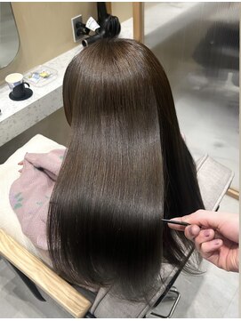 ジーナ サンシャイン通り池袋(Zina) 髪質改善 オリーブベージュ 赤みなしブリーチなし Zina mizuki