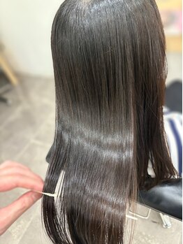 カッコ(kakko)の写真/《kakko/天文館》うねり、広がり、パサつきなどでお悩みの方におすすめ♪毛先までなめらかな仕上がりに◎