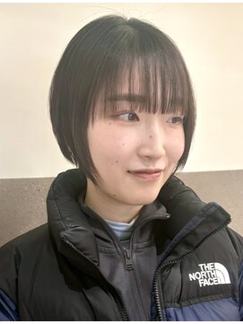 フイ(HUI) ショートボブミニボブレイヤーブラウン透明感 金山