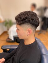 タイム(Thyme)&nbsp;ハードパーマ　フェード