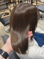 ナギ(nagi)&nbsp;オリーブカラー　透明感カラー　白髪ぼかし