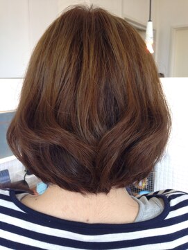 フェリシータ 総持寺店(felicita) クールなアッシュカラー☆フェミニンボブ