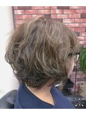 ナチュラルパーマ、アッシュグレー