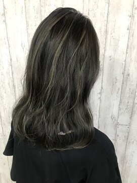 ロウイ 下北沢(LOAWe) #LOAWe style 「ダークアッシュ」