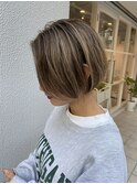 ホワイトアッシュ×ショートパーマ