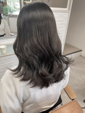 ムク 新宿(muc) ダークグレージュ