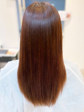 ヴィヴァーチェイルソーレ(VIVACE ilsole) 20代30代40代髪質改善カラーアッシュブラウン艶感ストレート